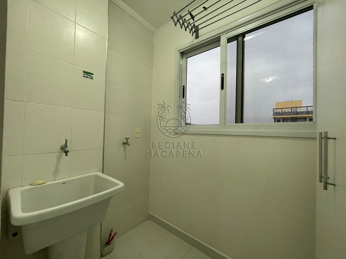 Apartamento à venda com 2 quartos, 70m² - Foto 3